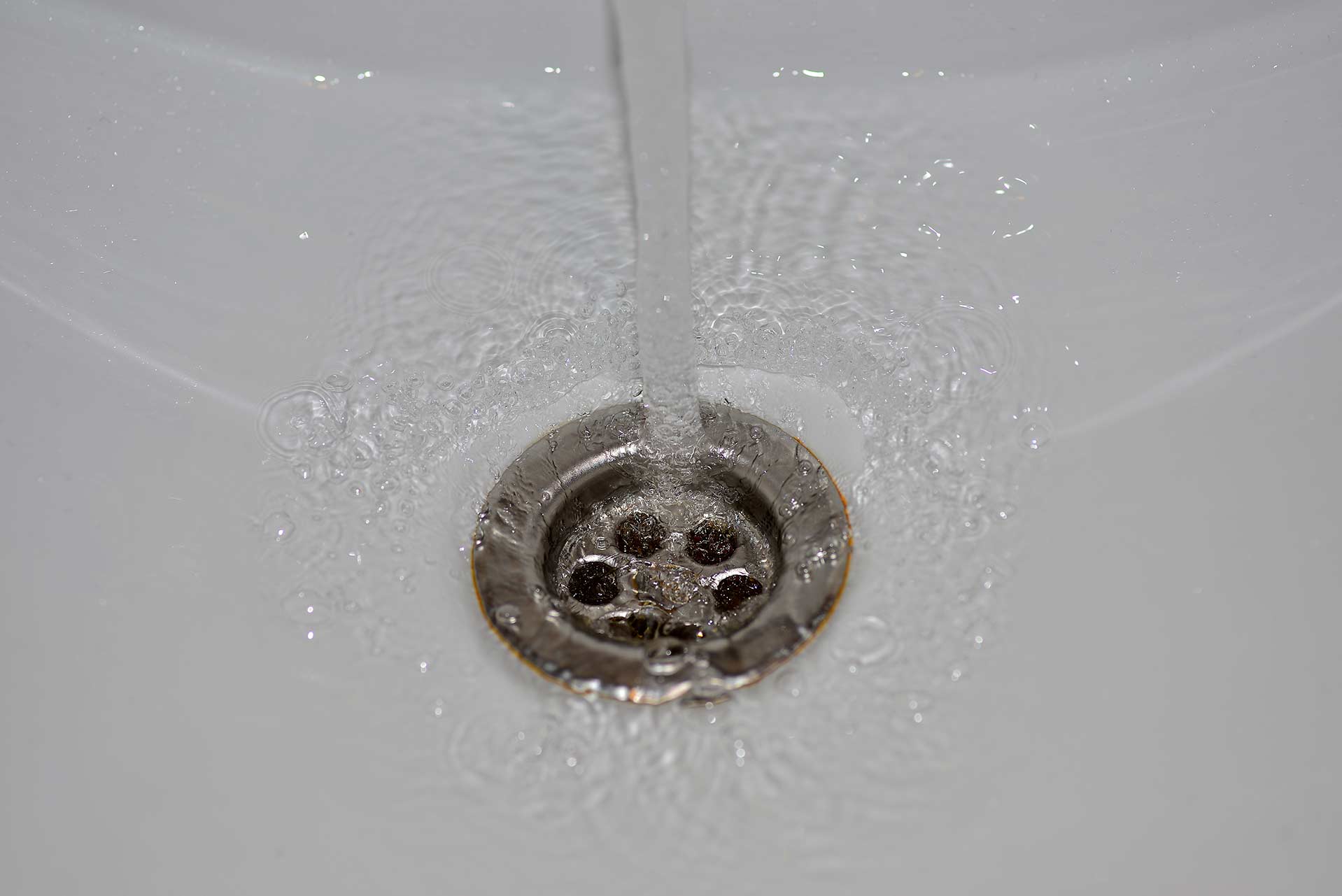 A2B Drains provides services to unblock blocked sinks and drains for properties in Cheshunt.